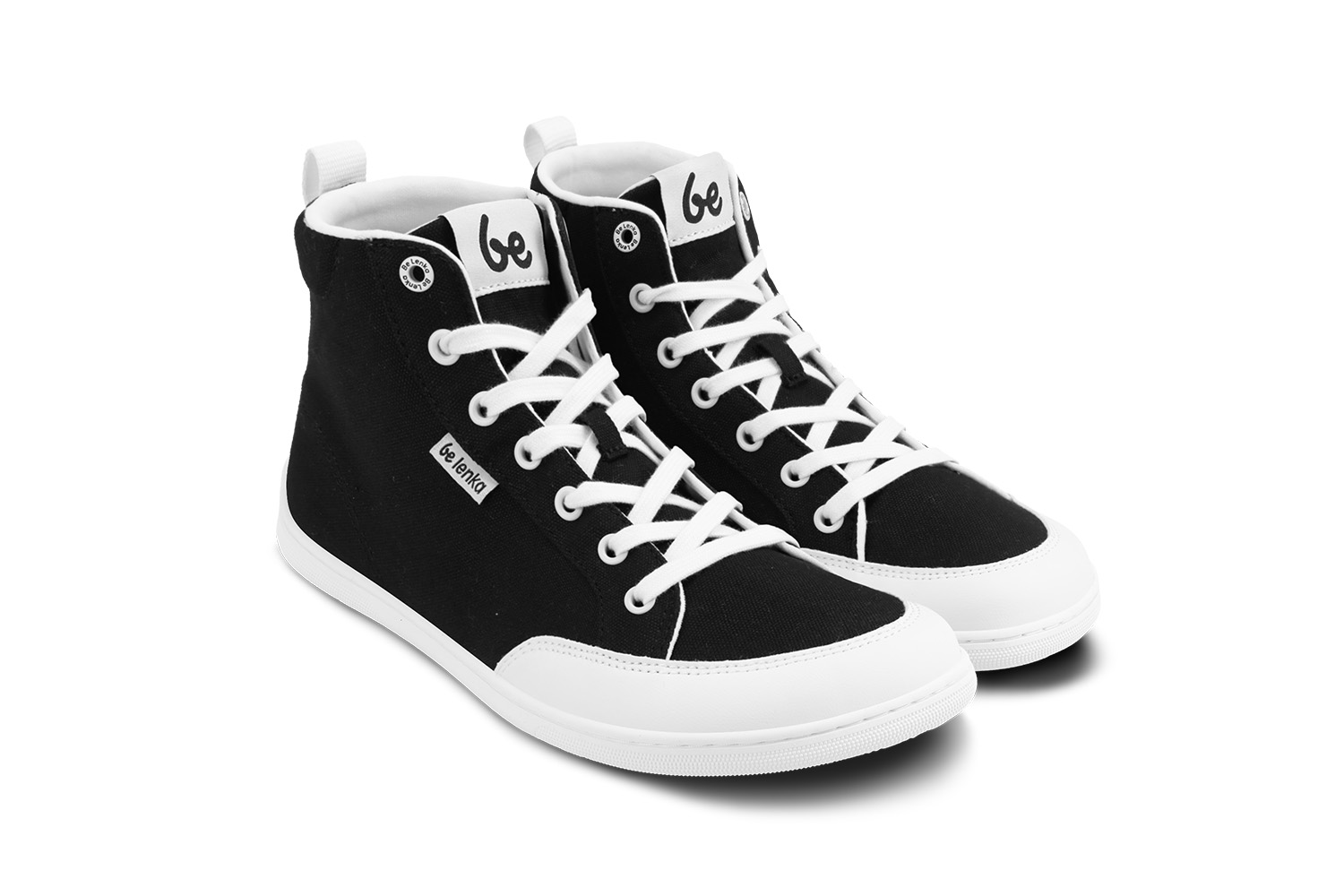 Barefoot tenisky Be Lenka Rebound - High Top - Black & White.



extrémne ľahké topánky pre všetkých milovníkov mestskej klasiky prešitá podrážka EverydayComfort Neo pre dlhšiu životnosť topánoktextilné logo na jazyku a zvršku tenisiekpútko na päte pre jednoduchšie obúvaniedve očká na vnútornej strane tenisiek pre odvetrávanie

Výhody barefoot topánok:
dokonale napodobňujú chôdzu nabosoanatomický tvar topánky poskytuje štedrý priestor pre prstynulový sklon podrážky zachová pätu a špičku v jednej rovine pre správne držanie telastimulačná podrážka s hrúbkou 5mm aktivuje nervové zakončenia chodidlaflexibilné materiály zabezpečujú lepšiu funkčnosť svalov i šliach chodidlaľahkosť obuvi ako prevencia proti únave nôh
Typ: vychádzková obuv