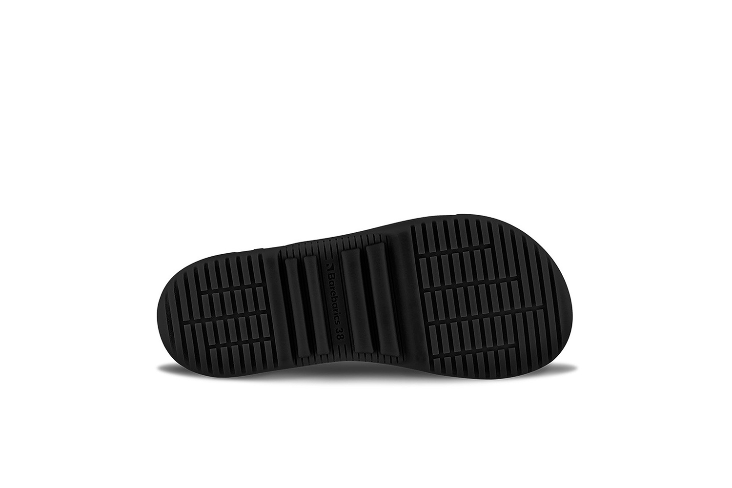 Barefoot tenisky Barebarics Element - All Black.
Barebarics tenisky sú vyrábané v rámci procesov, ktoré minimalizujú vplyv na životné prostredie.
  Zvršok sa skladá z kože nubuk s hydrofóbnou úpravou, ktorá veľmi dobre odpudzuje vodu  Podšívka je vyrobená z technickej textílie Dermodry Coolmax®, ktorá zabezpečuje kontinuálny odvod vlhkosti  Podošva je zhotovená z jemnej syntetickej gumy s vysokou odolnosťou voči opotrebeniu  Stielka je vyberateľná a zložená z PU recyklátu a mikrovlákna, ktoré zabezpečujú vynikajúcu priedušnosť a napomáhajú udržať nohy v suchu


Barefoot atribúty
    Anatomický tvar - Teniska rešpektuje tvar chodidiel.

Viac info
vychádzková obuvmoderný mestský dizajnnavrhnuté a ručne vyrobené v Európskej únii, z lokálnych udržateľných materiálovvynikajúca odolnosť a farebná stálosť materiálovtechnológia Dermodry Coolmax® pre kontinuálny odvod vlhkostidostupné v číslach: 36 - 47 (podľa európskeho merania)